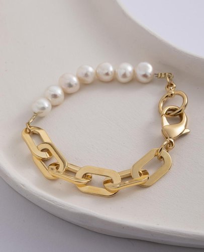 Armband im Industrial Design mit Perlen